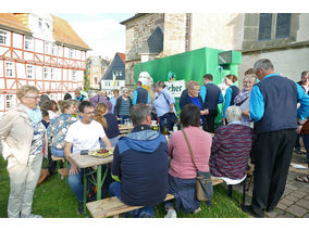 Johanniprozession mit Ehrenamtsfest (© Karl-Franz Thiede)